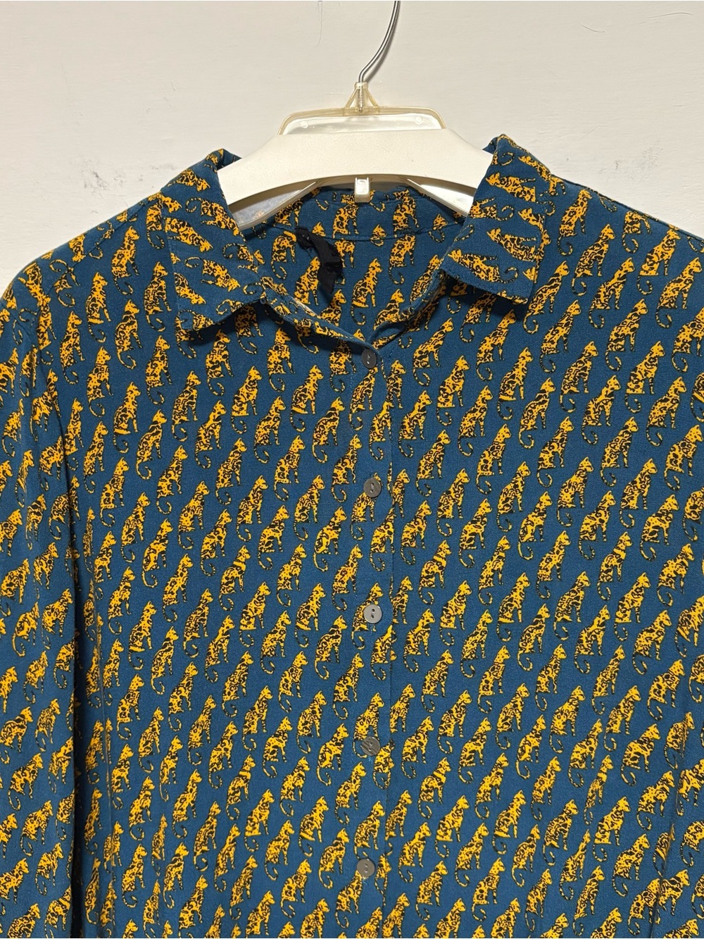 JANE + DELANCEY Leopard Print Button Front Blouse XL Mustard Animal Print Top - Picture 4 of 10